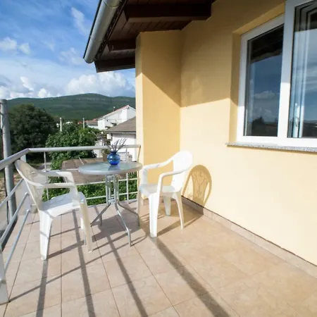 Mila Apartman