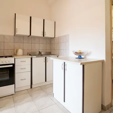 Mila Apartman Gornji Karin
